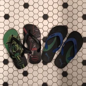 Bundle of Boys Havaianas & Puma flip flops 13 Y